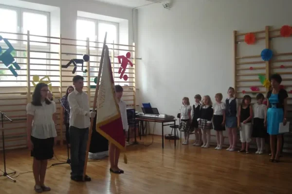 „Przysiady dla Olka” – szkolna społeczność z Pawłowic stanęła na wysokości zadania